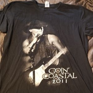 Kenny Chesney Live at Lambeau tour shirt